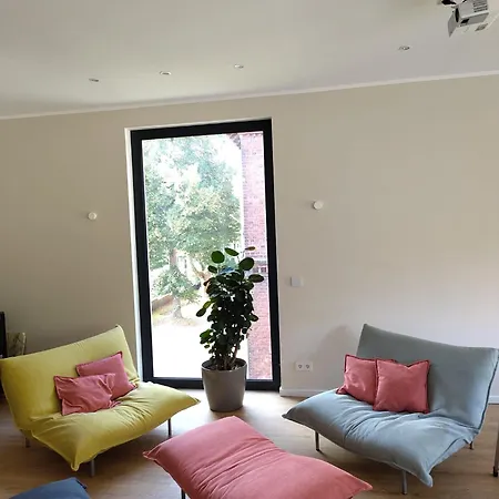 Grosszuegige In Innovativem Zero-emissionen Haus بوخوم