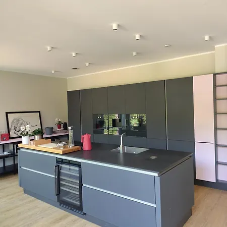 شقة Grosszuegige In Innovativem Zero-emissionen Haus بوخوم