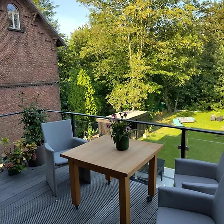 Grosszuegige In Innovativem Zero-emissionen Haus شقة *