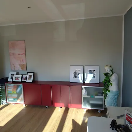 Grosszuegige In Innovativem Zero-emissionen Haus * بوخوم